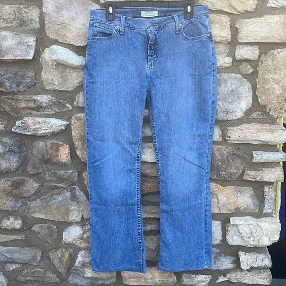 Wrangler light wash jeans size 10 (altered hem) - Picture 10 of 10